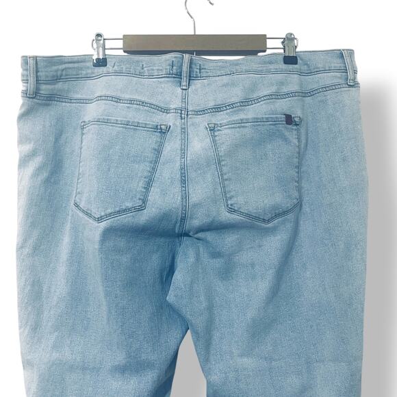 Jessica Simpson Jeans Size 20W Ankle Flare Light Wash Embroidered Boho Denim - Picture 5 of 9